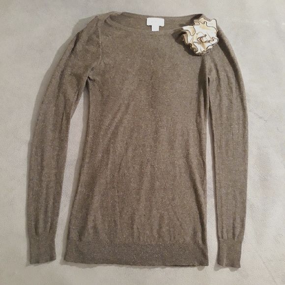 Ann Taylor LOFT Gray Wool Blend Sweater with Flower Accent Size XS - Picture 5 of 5